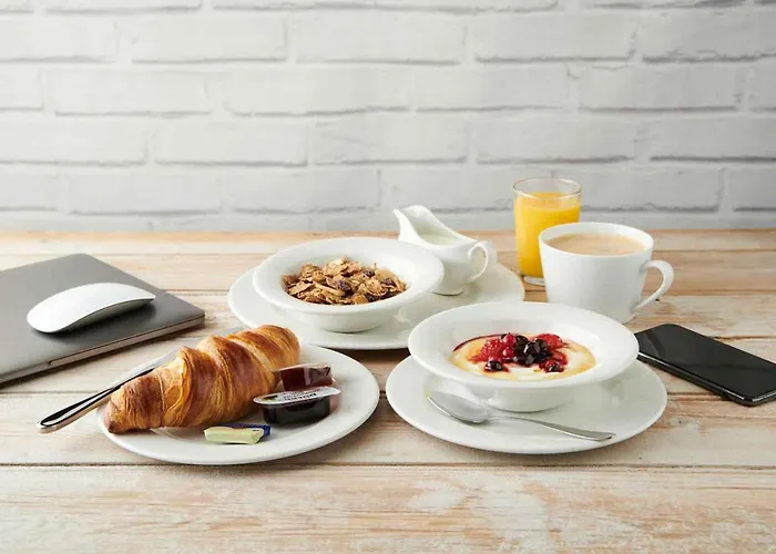 Penny Hedge, By Marston's 4*