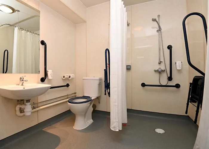 Penny Hedge, By Marston's Hotel Whitby