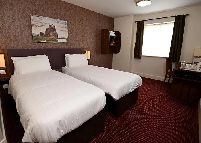 Penny Hedge, By Marston's 4*