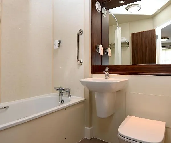 Penny Hedge, By Marston's