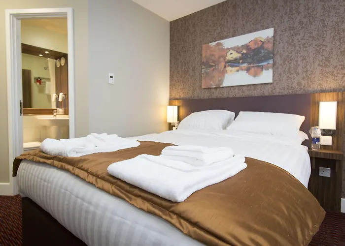 Penny Hedge, By Marston's