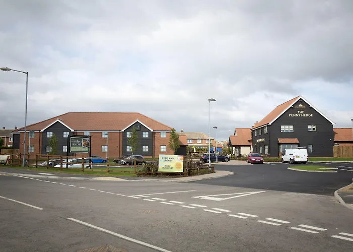 Penny Hedge, By Marston's 4*