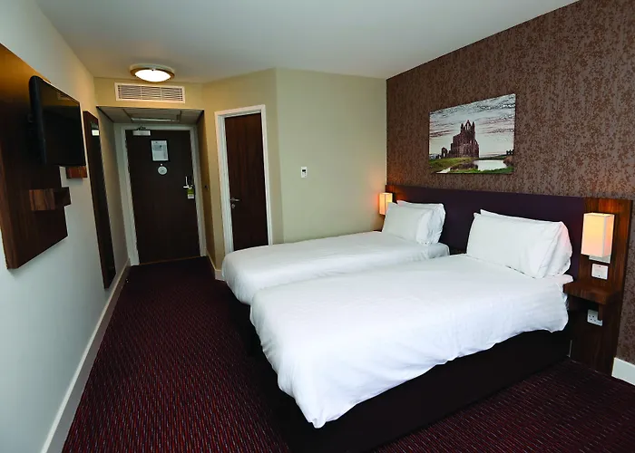 Penny Hedge, By Marston's Hotel